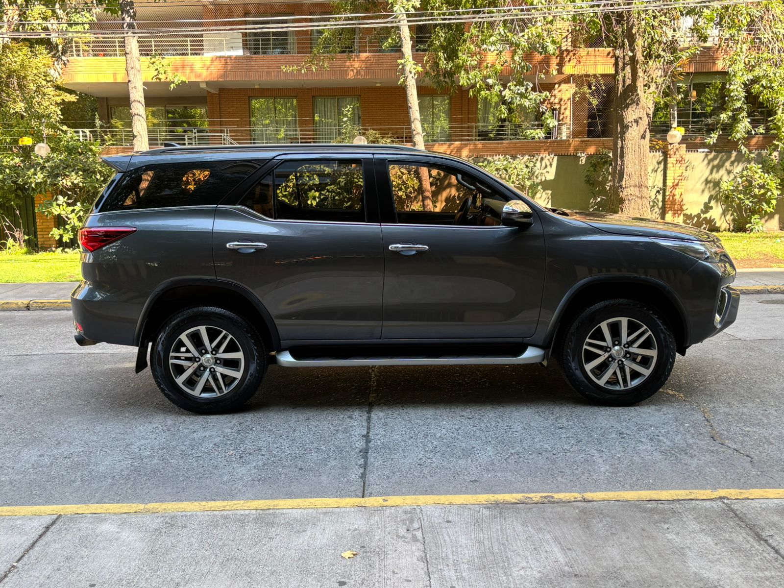 Toyota Fortuner Srx 2.7 4wd 2018 120.221 km Santiago - foto 8