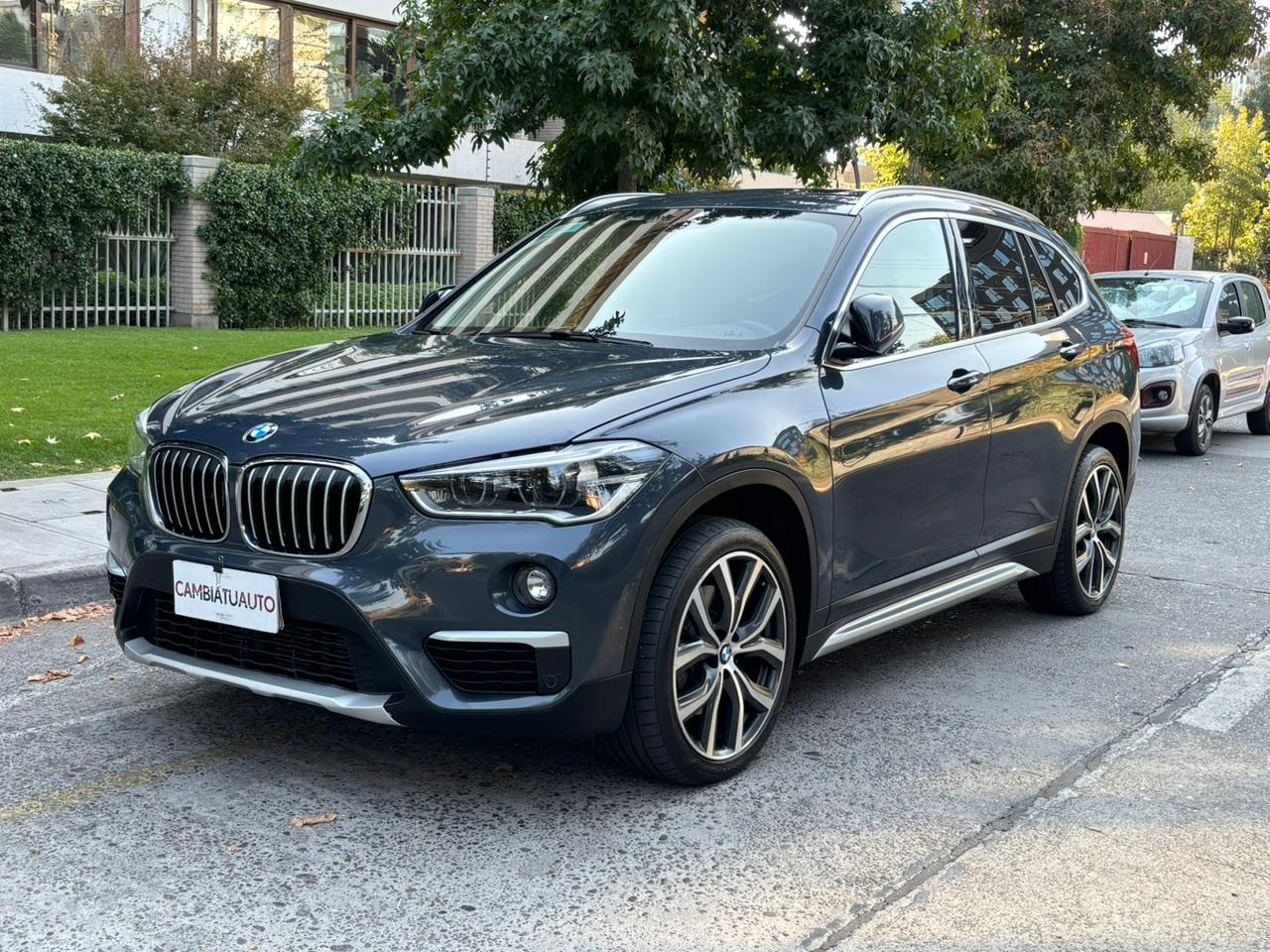 Bmw X1 Xdrive 20d Xline 2019 92.880 km Santiago - vista exterior