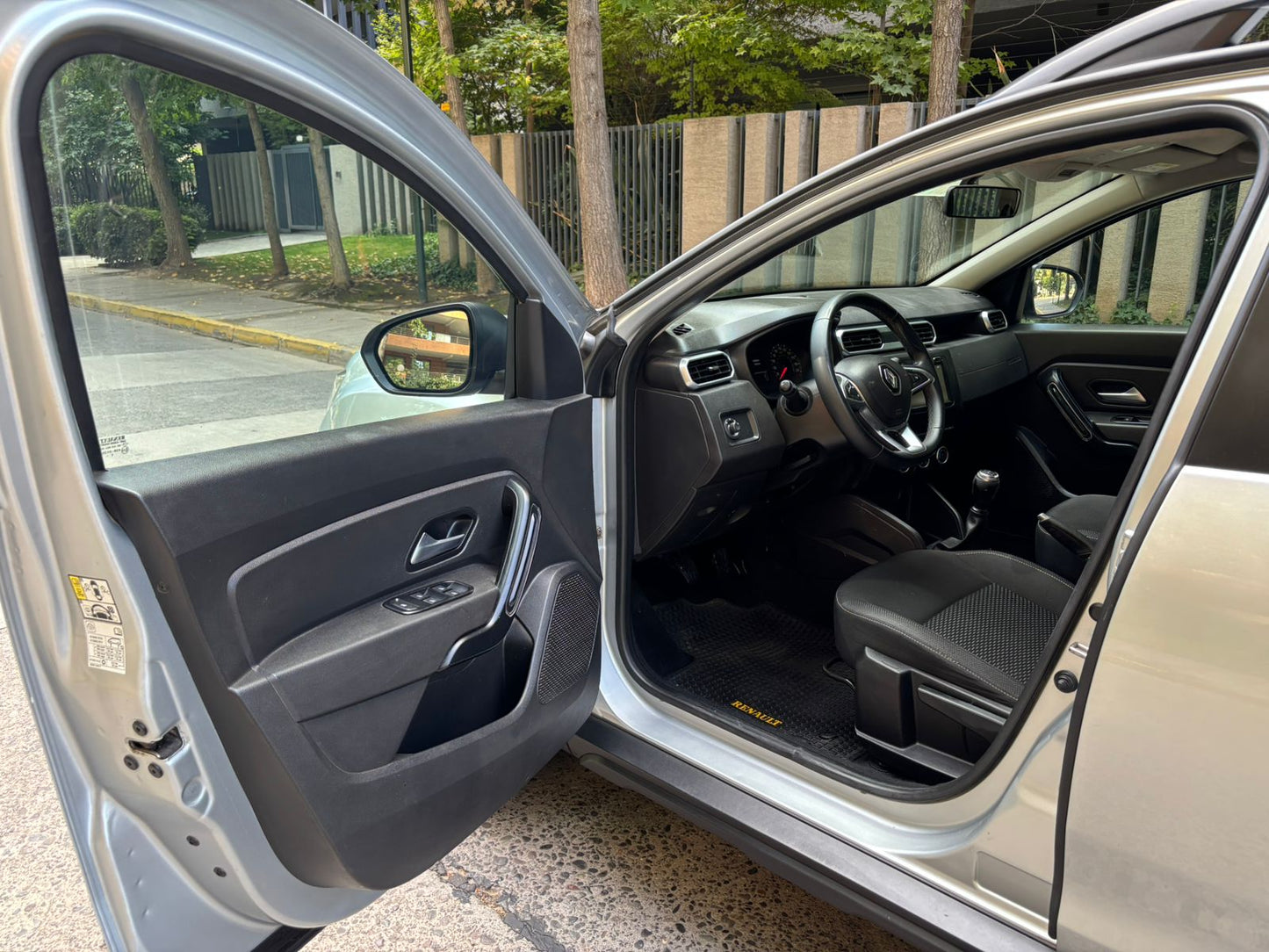 Renault Duster Zen 1.6 MT 2021 | Único Dueño | Motor 1.6 | Santiago