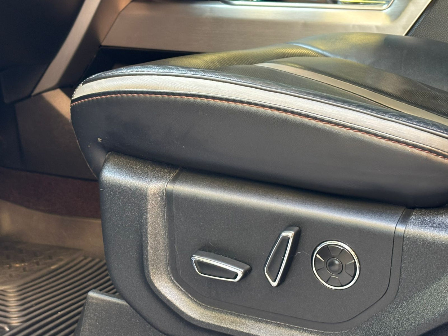 Ford F-150 Platinum 3.5 EcoBoost 4WD 2019 | Masajeador de Asientos | Full Mantenciones | Santiago