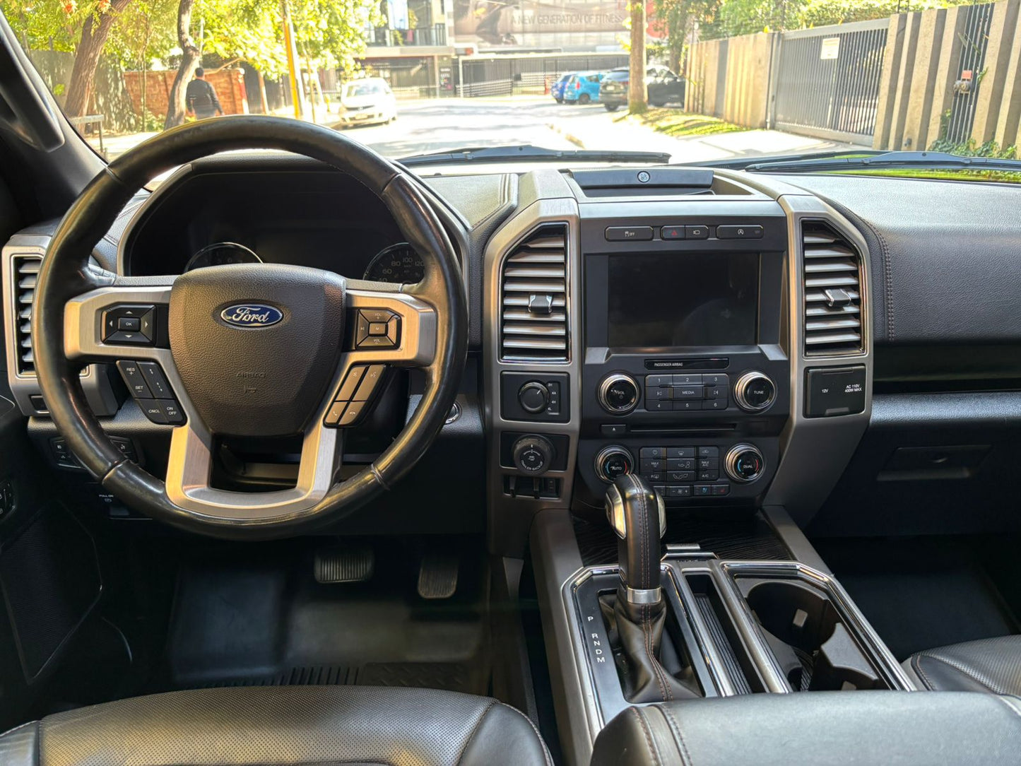 Ford F-150 Platinum 3.5 EcoBoost 4WD 2019 | Masajeador de Asientos | Full Mantenciones | Santiago