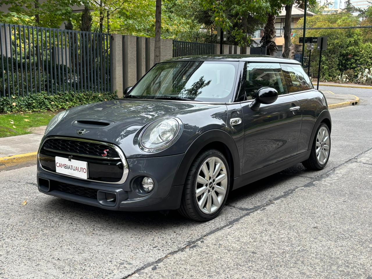 Mini Cooper S 2.0 T 2015 95.542 km Santiago - vista exterior
