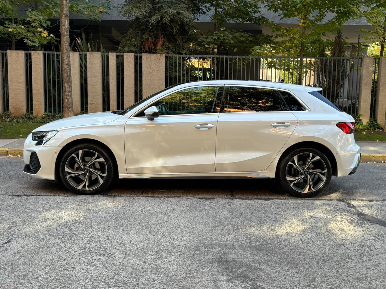Audi A3 Sportback 35 TFSI 2025 | Reestreno: 10.000 KM | Único Dueño | Santiago