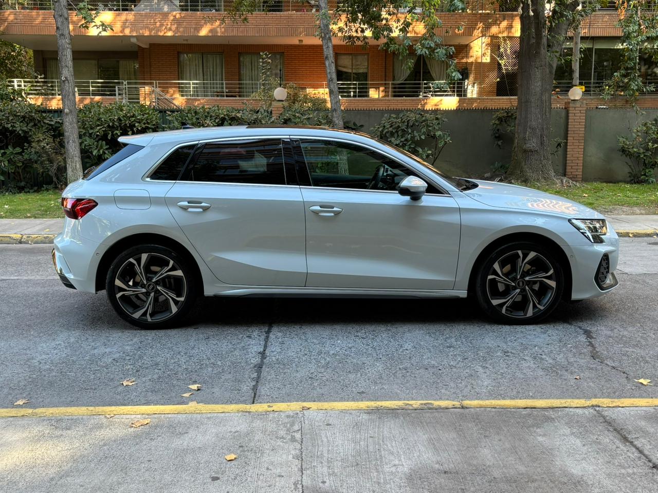 Audi A3 Sportback 35 TFSI 2025 | Reestreno: 10.000 KM | Único Dueño | Santiago