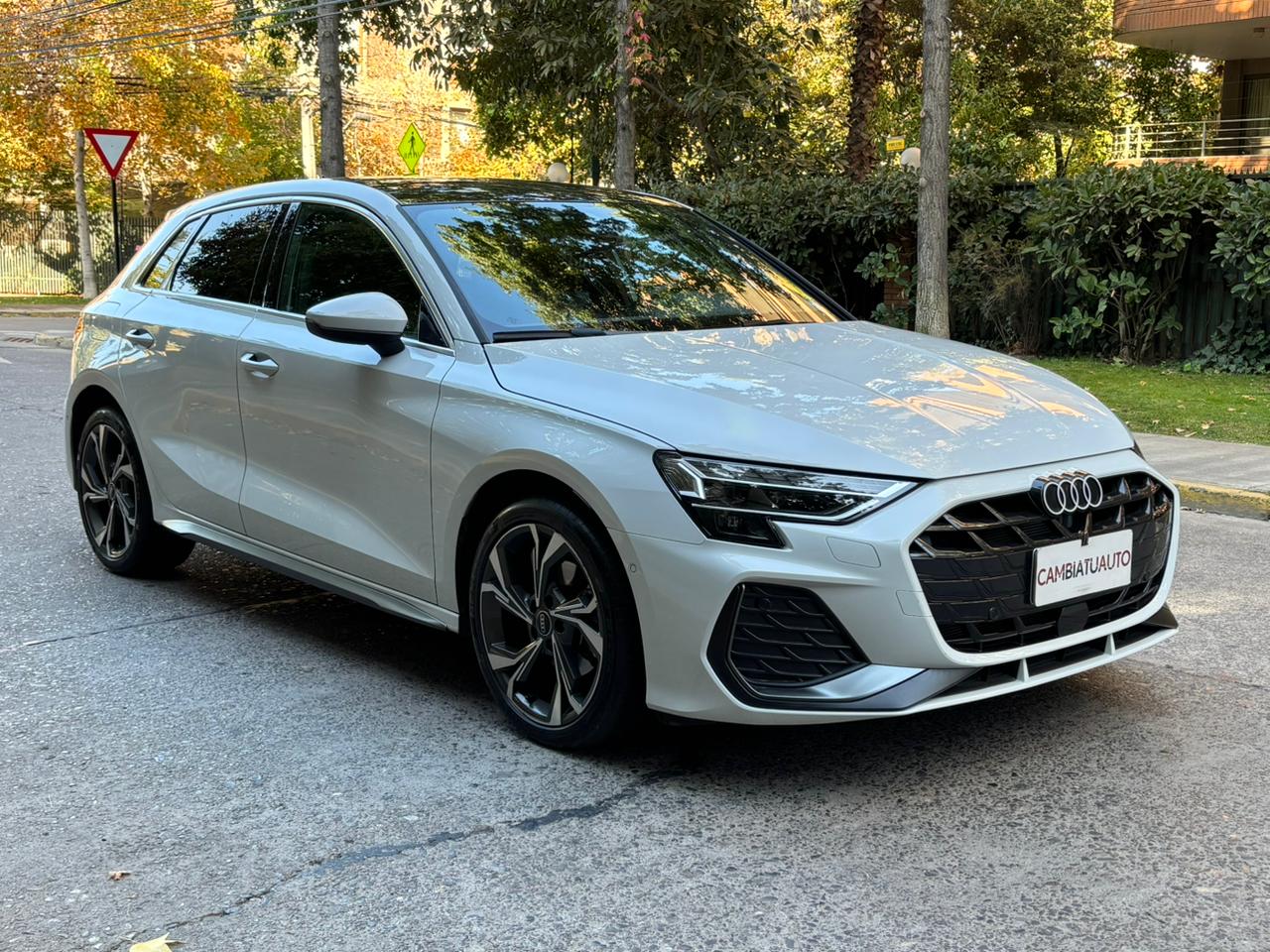 Audi A3 Sportback 35 TFSI 2025 | Reestreno: 10.000 KM | Único Dueño | Santiago