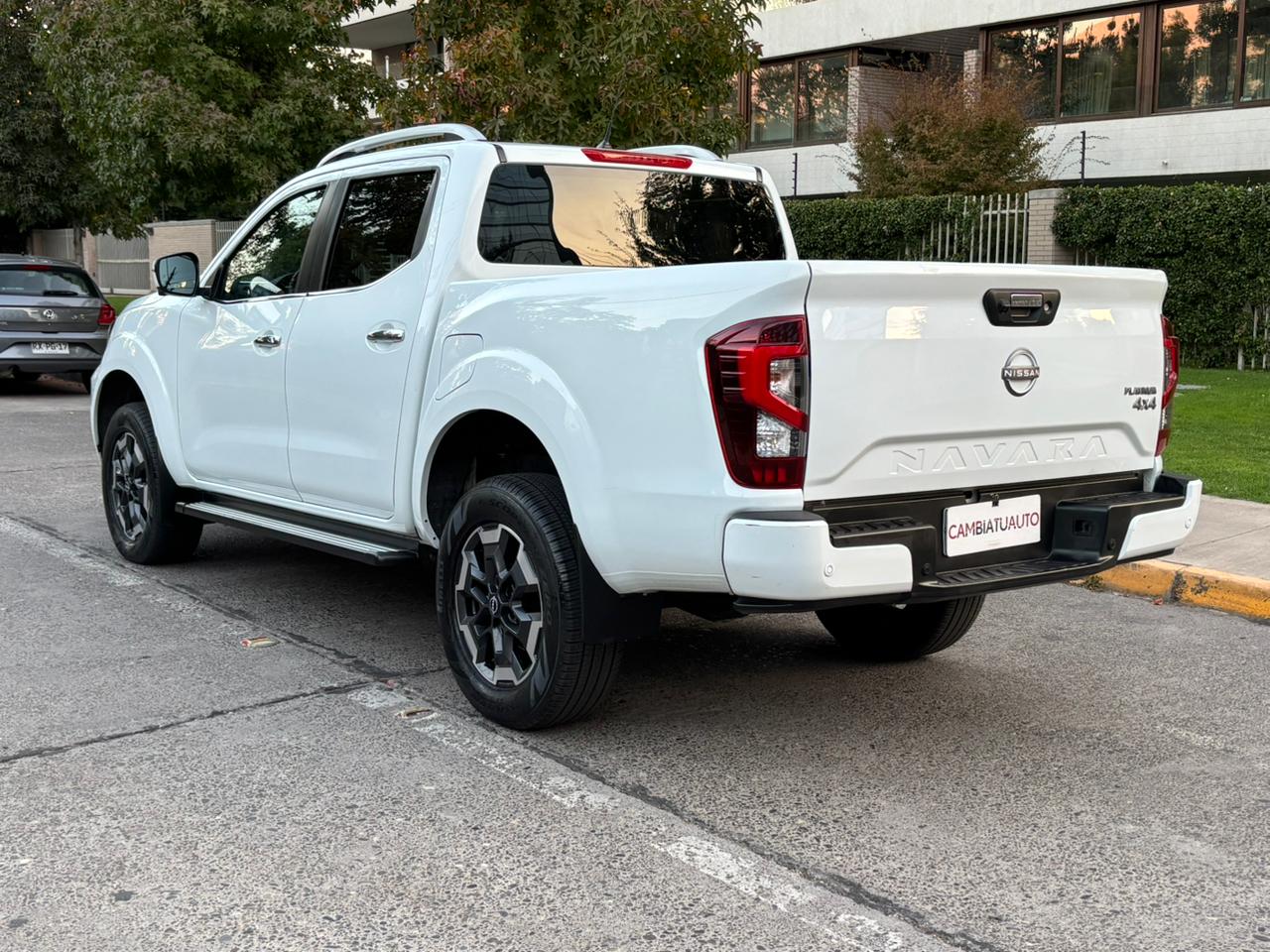 Nissan Navara Platinum 2.3 4x4 At 2023 96.630 km Santiago - foto 5