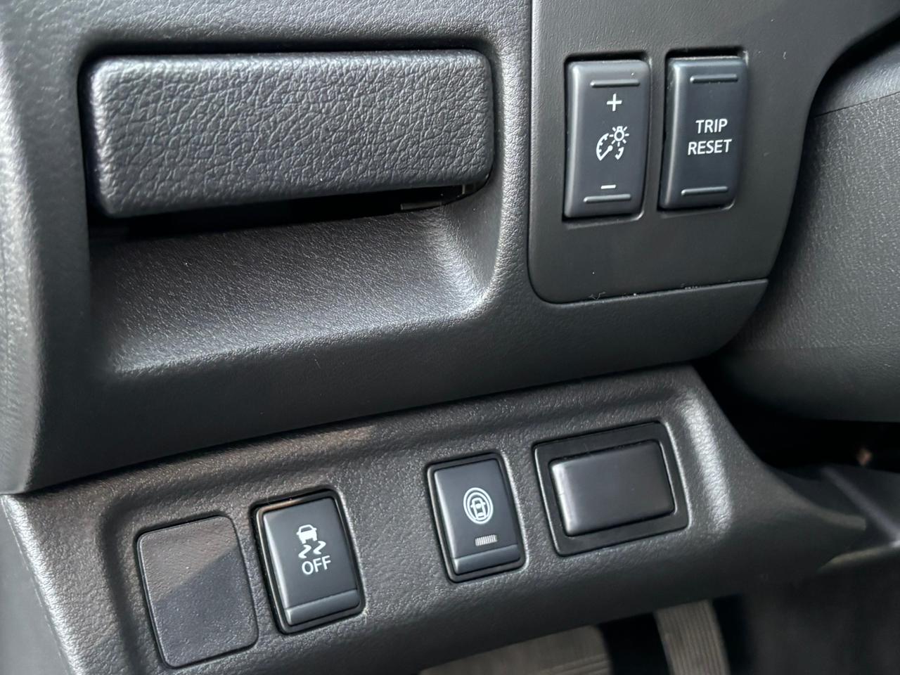 Nissan Navara Platinum 2.3 4x4 At 2023 96.630 km Santiago - foto 14
