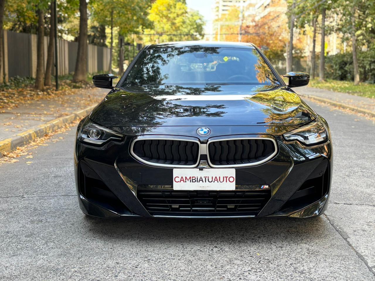  220i M Automático RWD 2026 4.500 km Santiago - interior