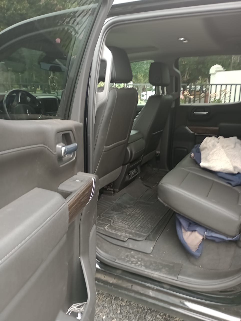 Silverado Lt Trail Boss  Gasolina Automático 2022 Osorno - detalle exterior