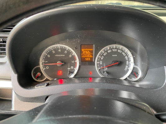 Suzuki Swift 2017 1.2 GL mecánico plateado ganador Auto de la Década Chile