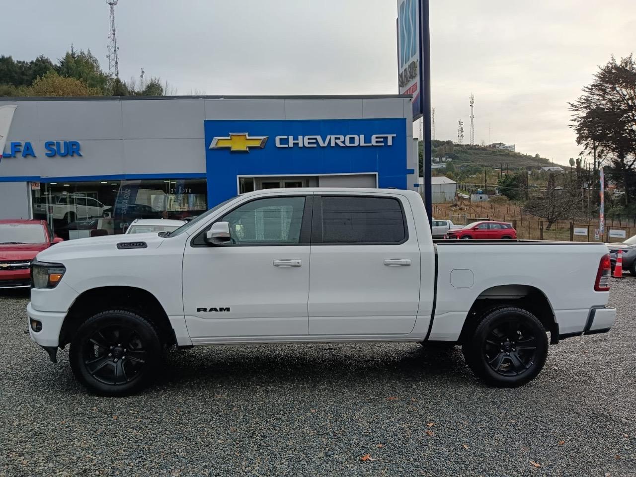 1500 Bighorn Automático RWD 2021 100.000 km La Unión  - interior