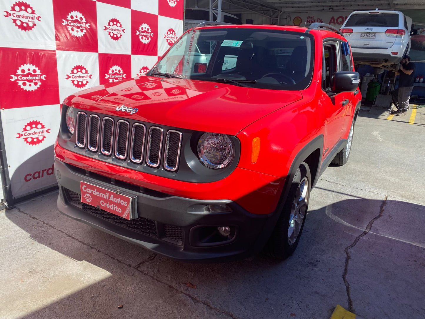Jeep Renegade Sport LX color rojo llantas de aleación originales