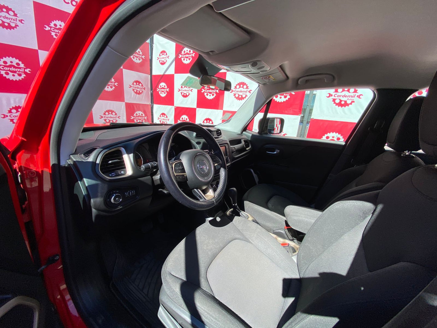 Jeep Renegade Sport LX 1.8 AT - 55.260 KM - Los Angeles