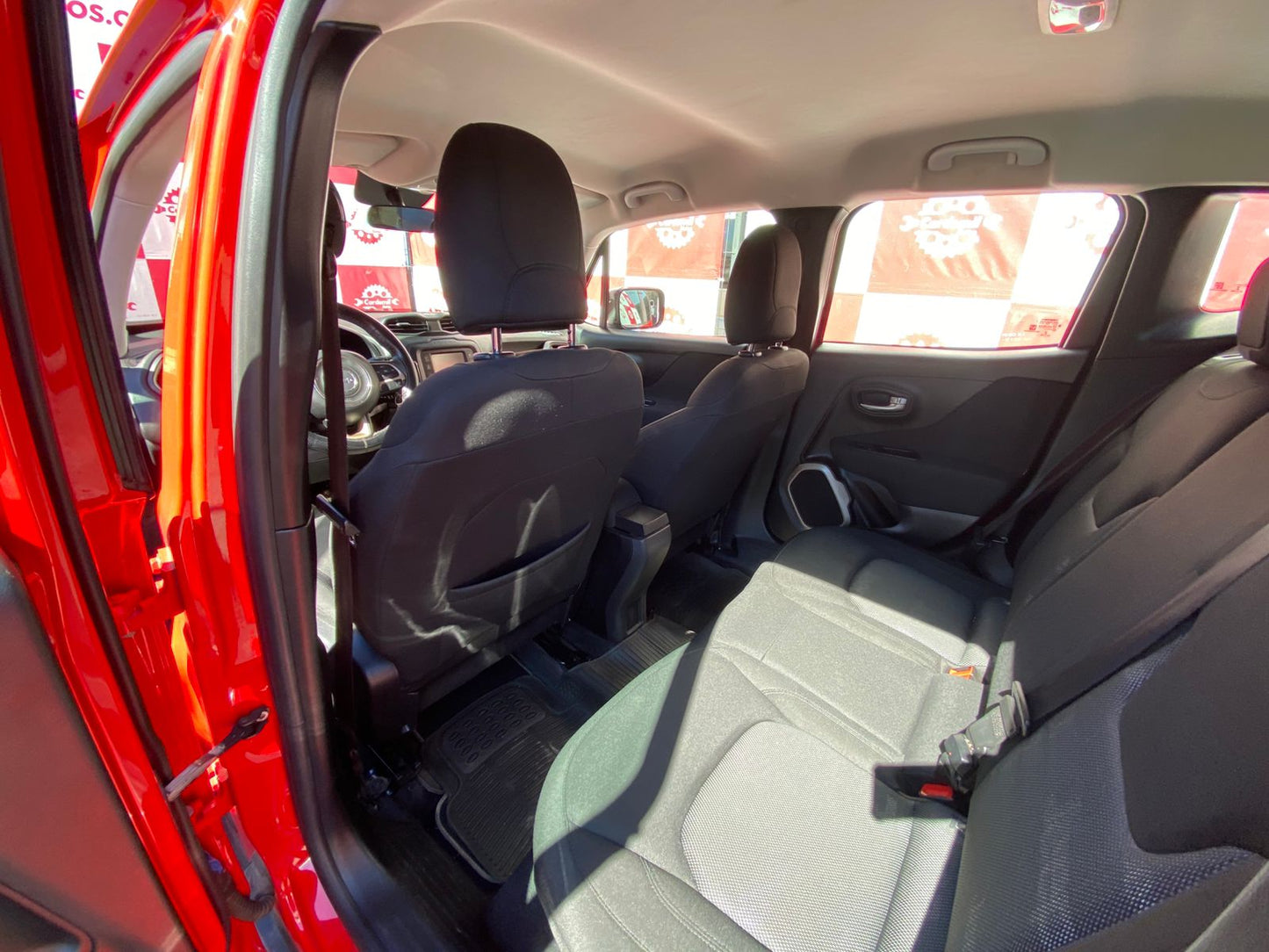 Jeep Renegade Sport LX 1.8 AT - 55.260 KM - Los Angeles