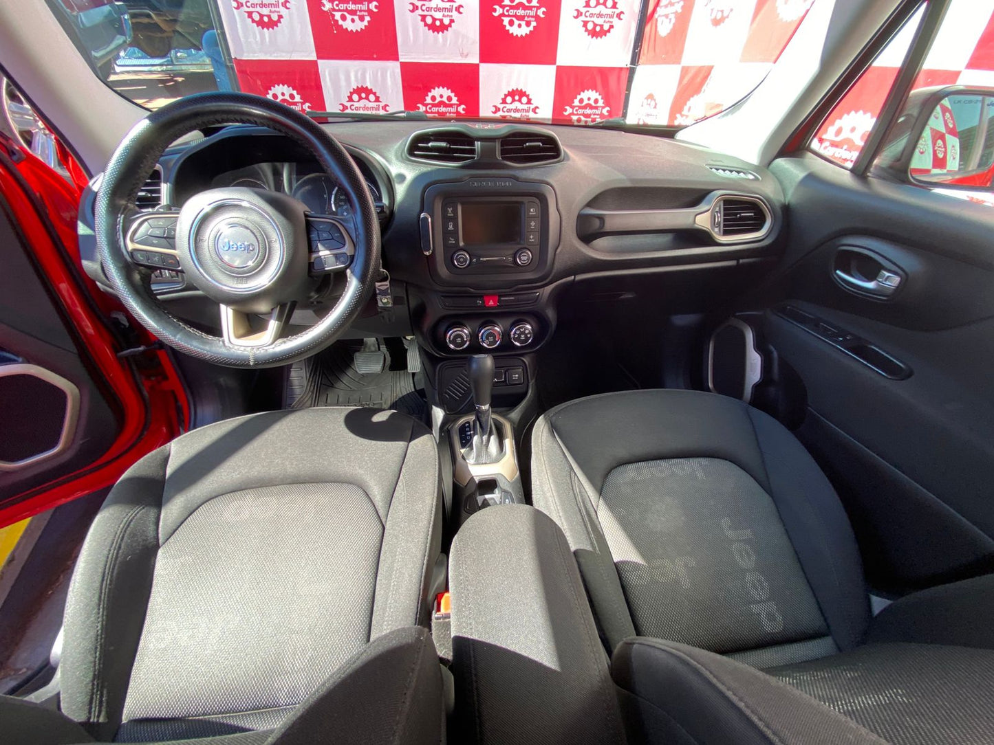 Jeep Renegade Sport LX 1.8 AT - 55.260 KM - Los Angeles