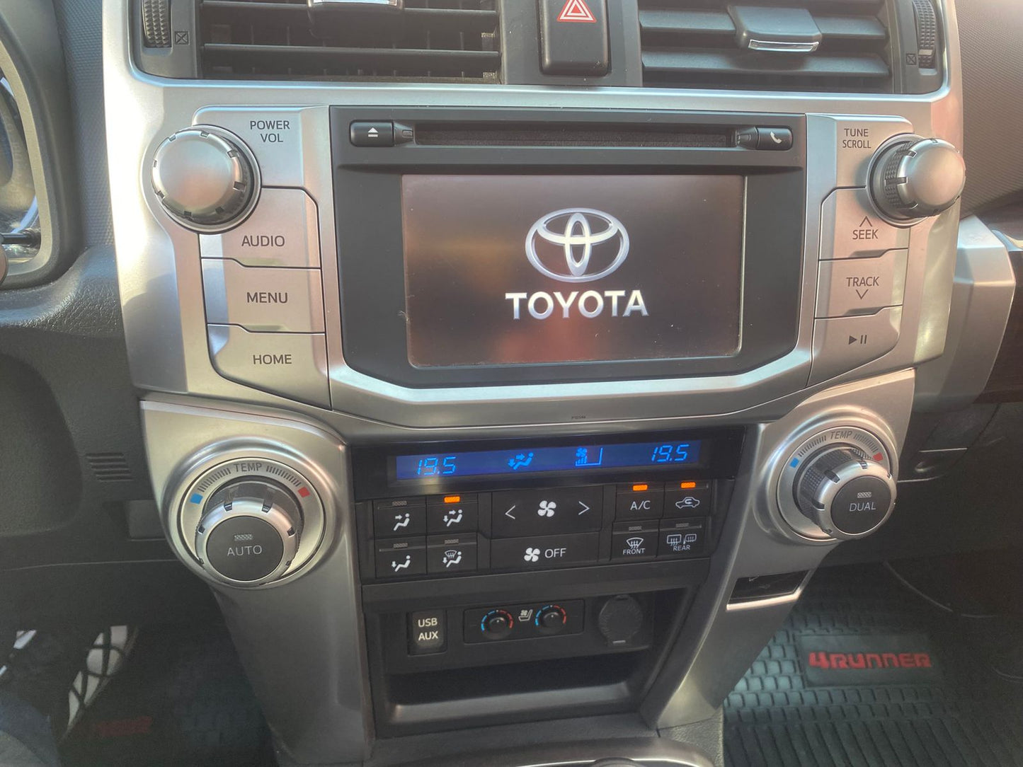 Toyota 4Runner Limited 4x4 2021 - 63.015 KM - Único Dueño - Los Angeles