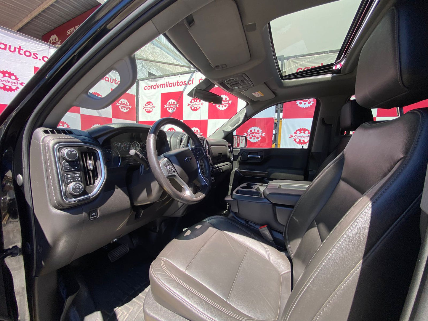 Chevrolet Silverado Trail Boss Z71 5.3 V8 2020 - Único Dueño -  Los Angeles