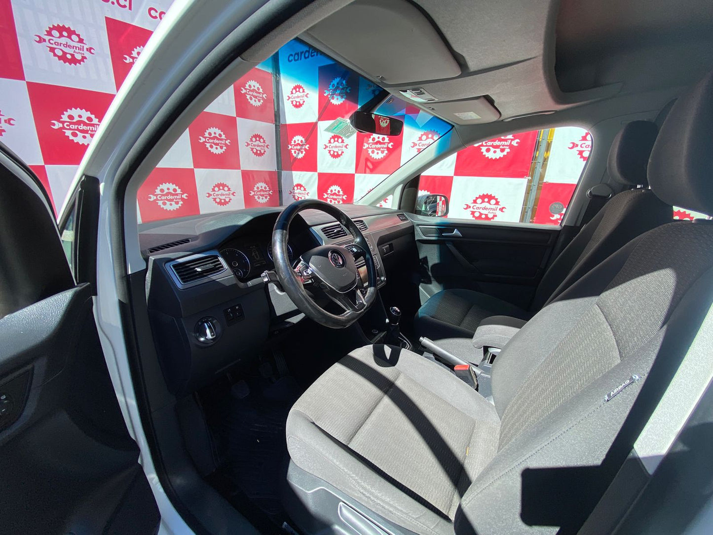 Volkswagen Caddy Comfortline 1.6 TDi 2017 -  Los Angeles