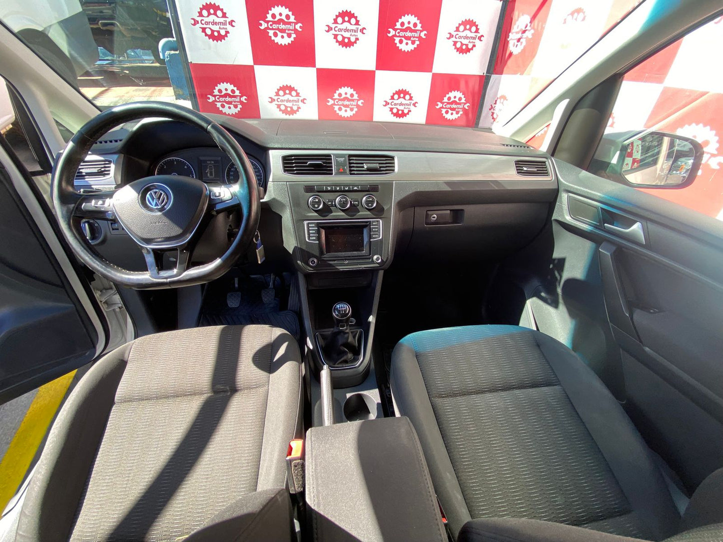 Volkswagen Caddy Comfortline 1.6 TDi 2017 -  Los Angeles