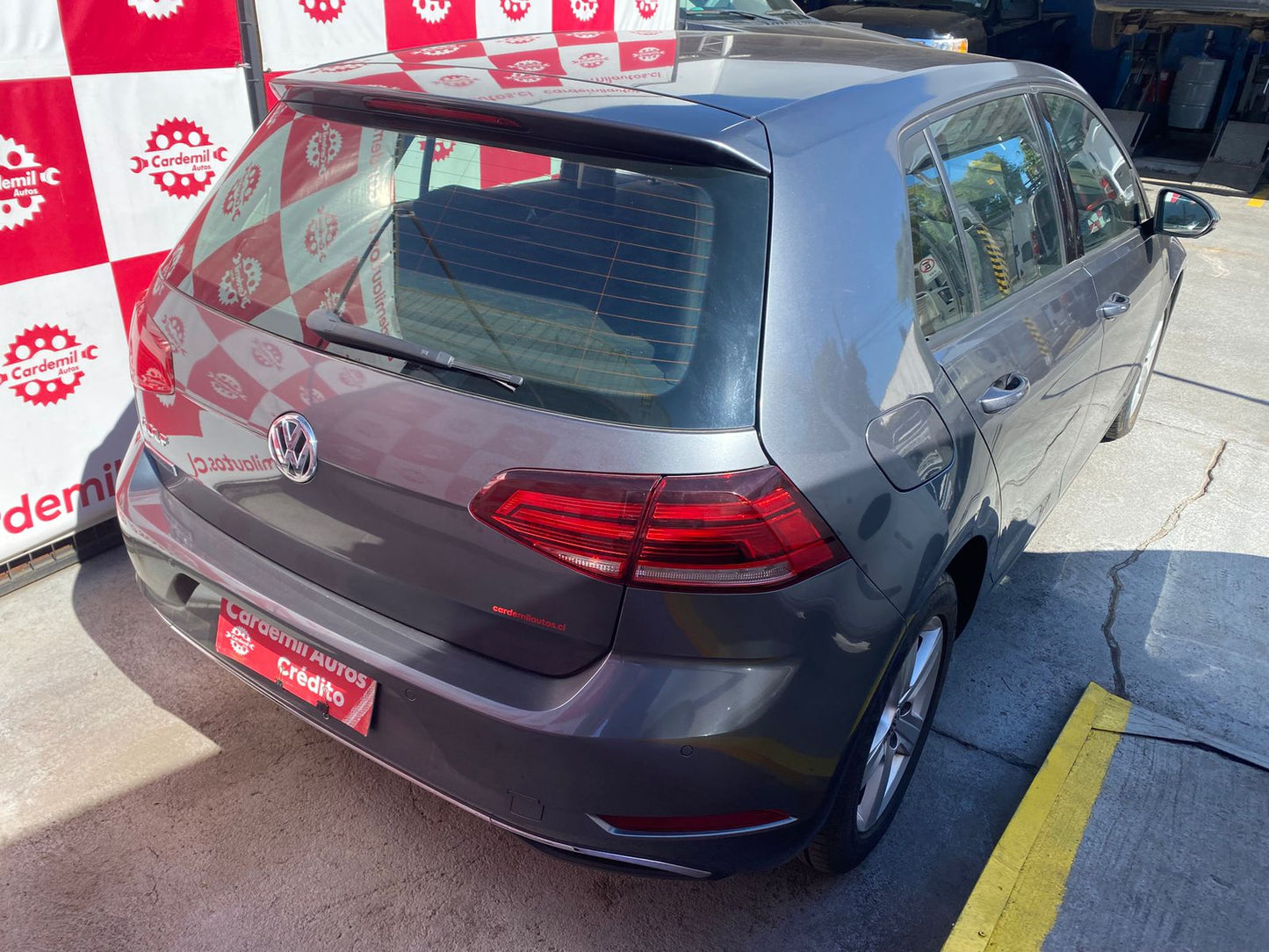 Volkswagen Golf 1.6 AT 2018 - Solo 60.255 KM -  Los Angeles