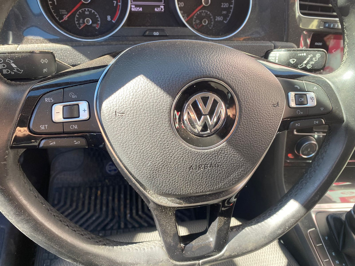 Volkswagen Golf 1.6 AT 2018 - Solo 60.255 KM -  Los Angeles