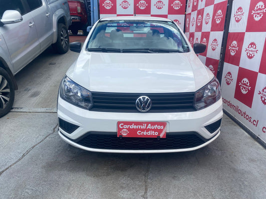 Volkswagen Saveiro CS 2023 frente blanco impecable Detodoauto