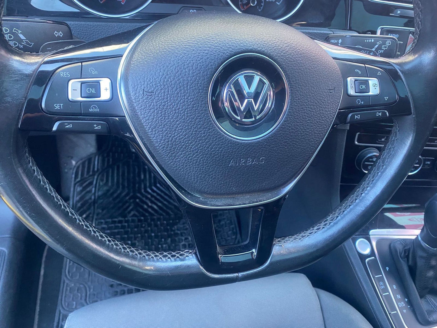 Volkswagen Golf Highline Sport 1.4 TSI AT 2015 -  Los Angeles
