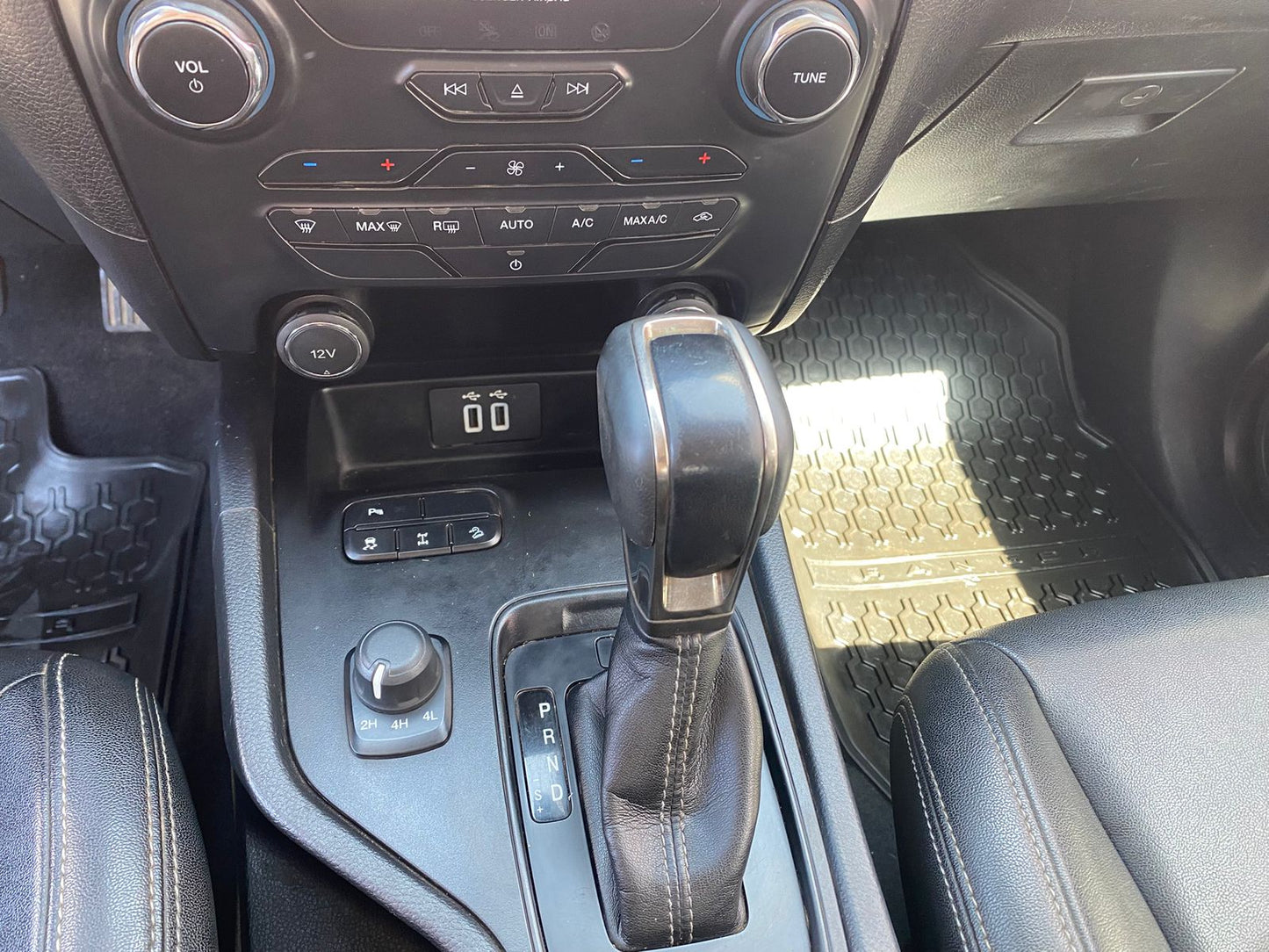 Sensores y asistencias de conducción ADAS Ford Ranger Limited