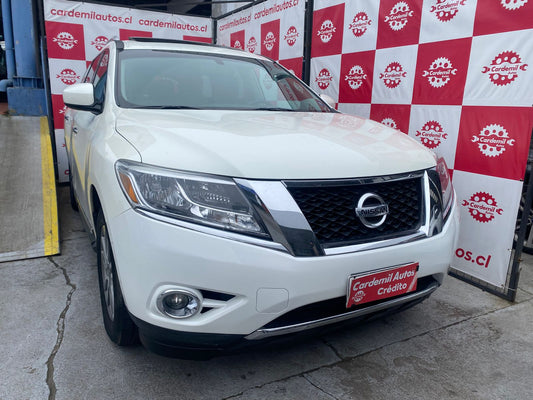 Nissan Pathfinder Advance 2017 4x4 frente imponente color blanco Detodoauto