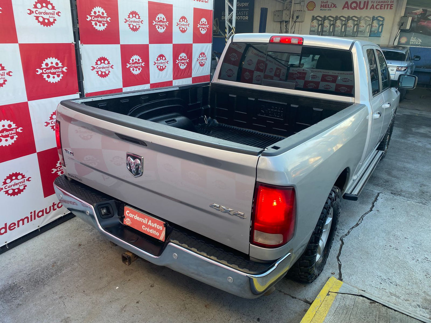 Dodge RAM 1500 Quad Cab 4x4 2017 - Facturable - Los Angeles