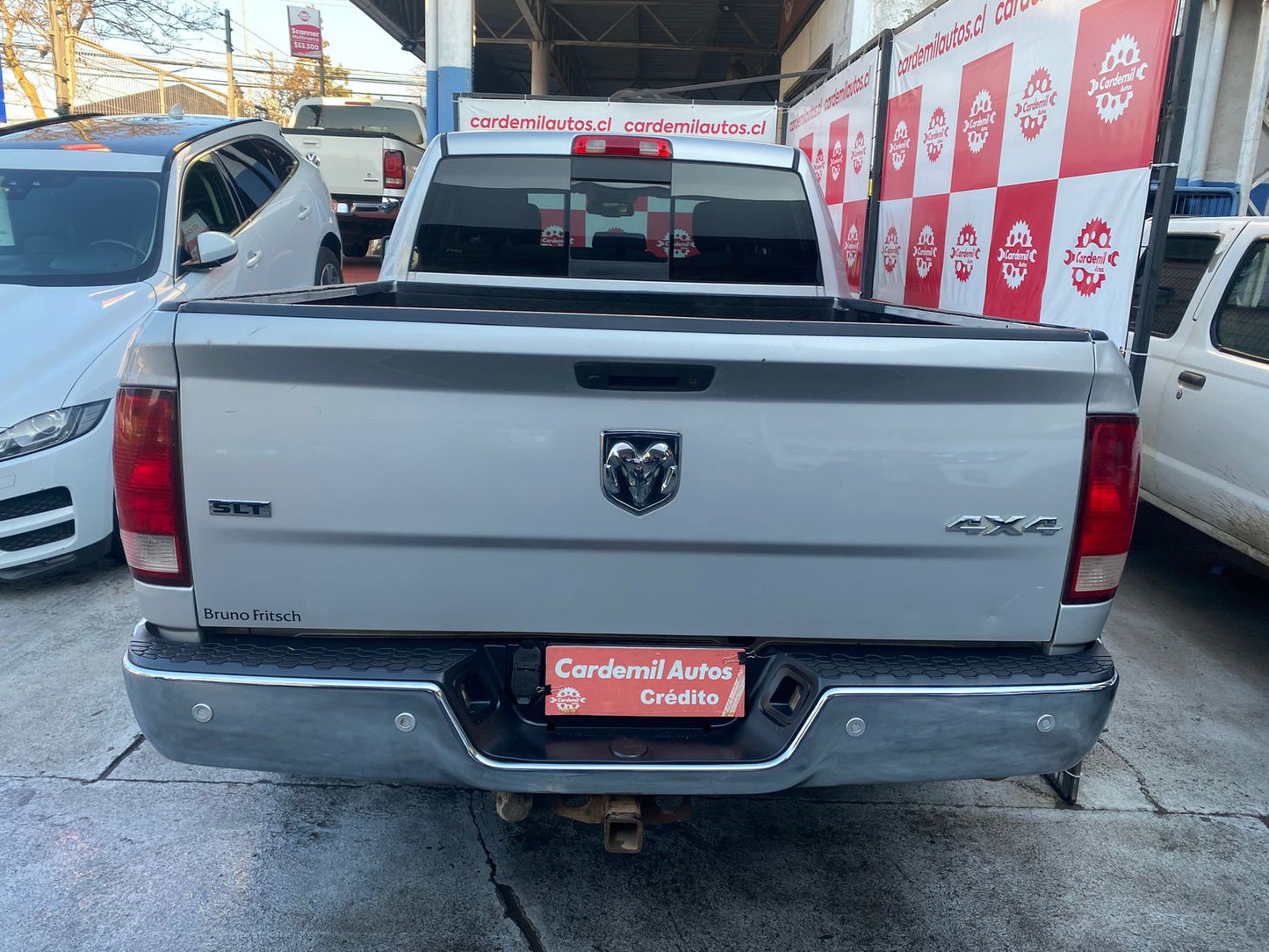 Dodge RAM 1500 Quad Cab 4x4 2017 - Facturable - Los Angeles