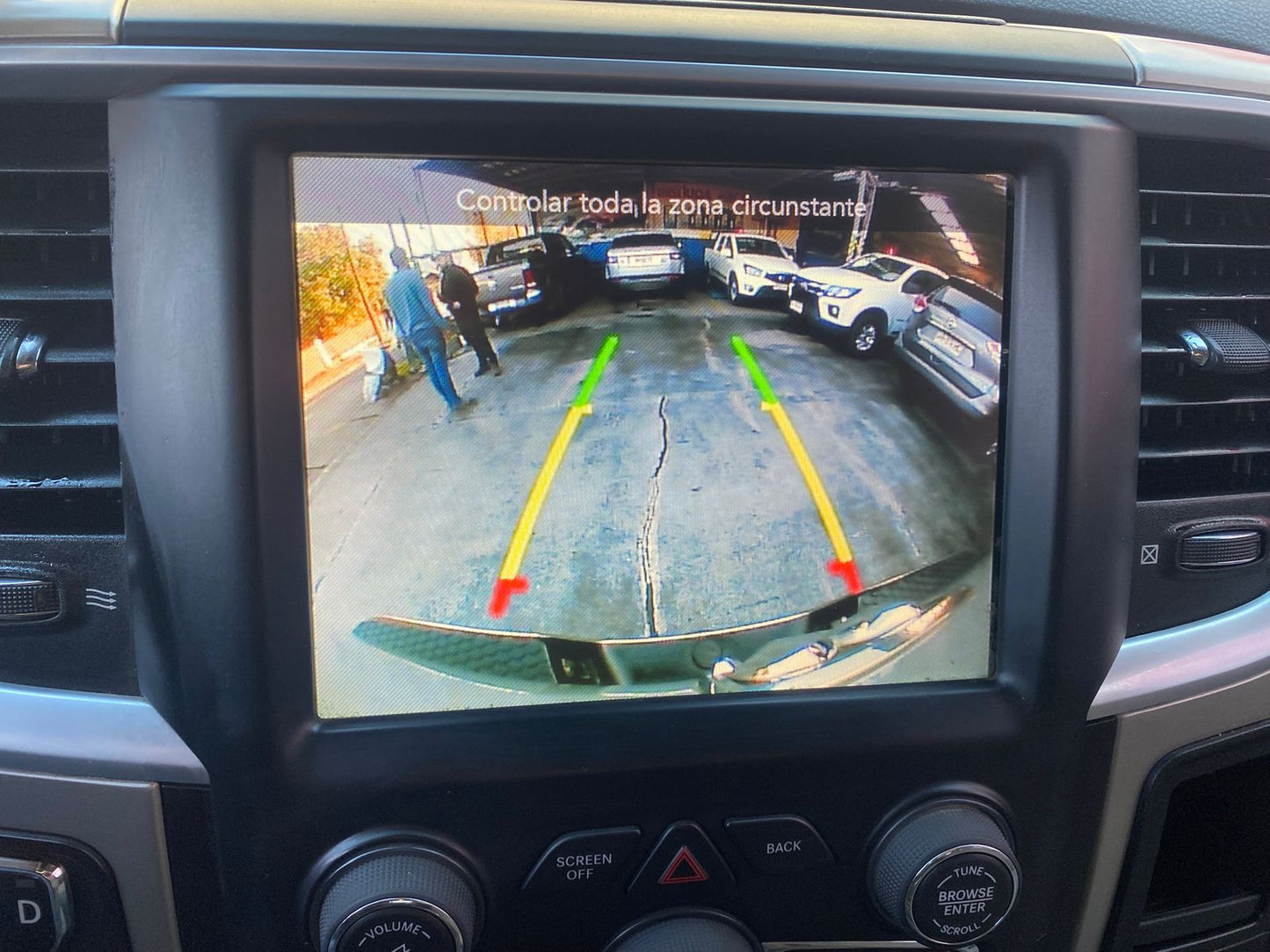 Dodge RAM 1500 Quad Cab 4x4 2017 - Facturable - Los Angeles