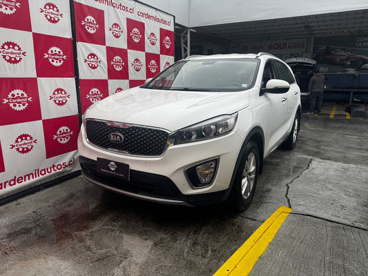 Kia Sorento 2015 GSL frente elegante color blanco Detodoauto