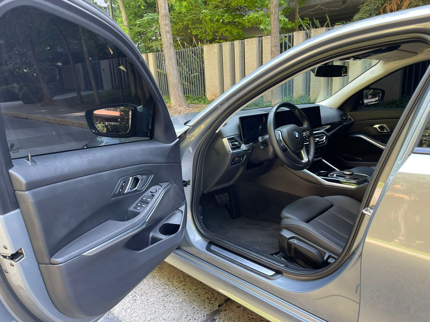 BMW 320i Urban 2.0 Berlina 2024 - Santiago