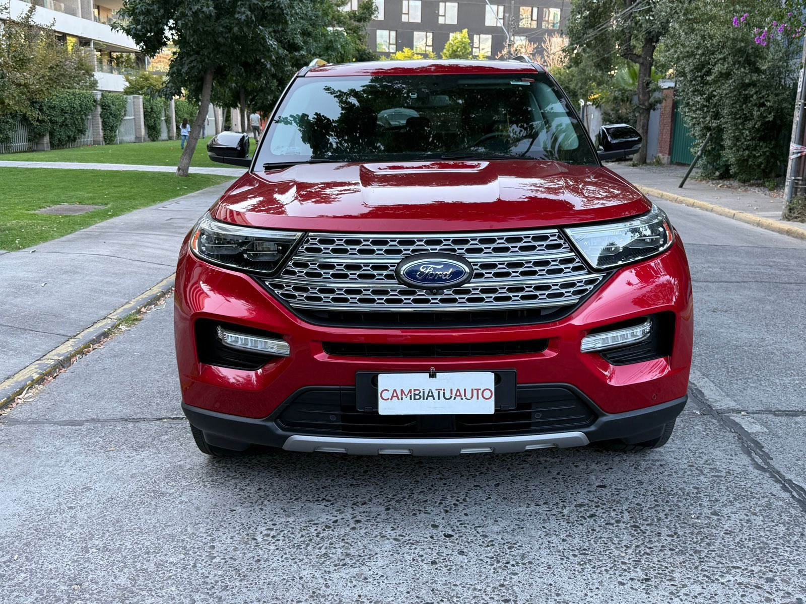 Ford Explorer Limited 2022 frente gris imponente luces LED Detodoauto