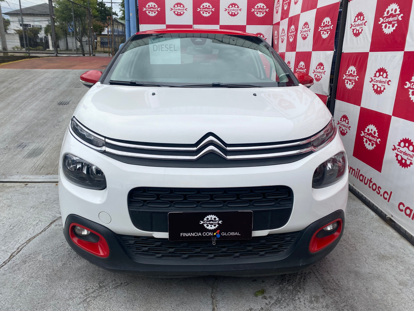 Citroën New C3 2021 frente moderno con luces LED