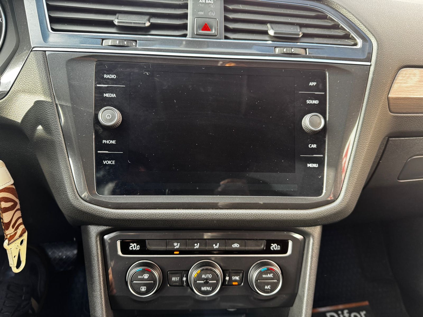 Volkswagen Tiguan 250 TSI 1.4 2021 | Automática DSG | Los Ángeles