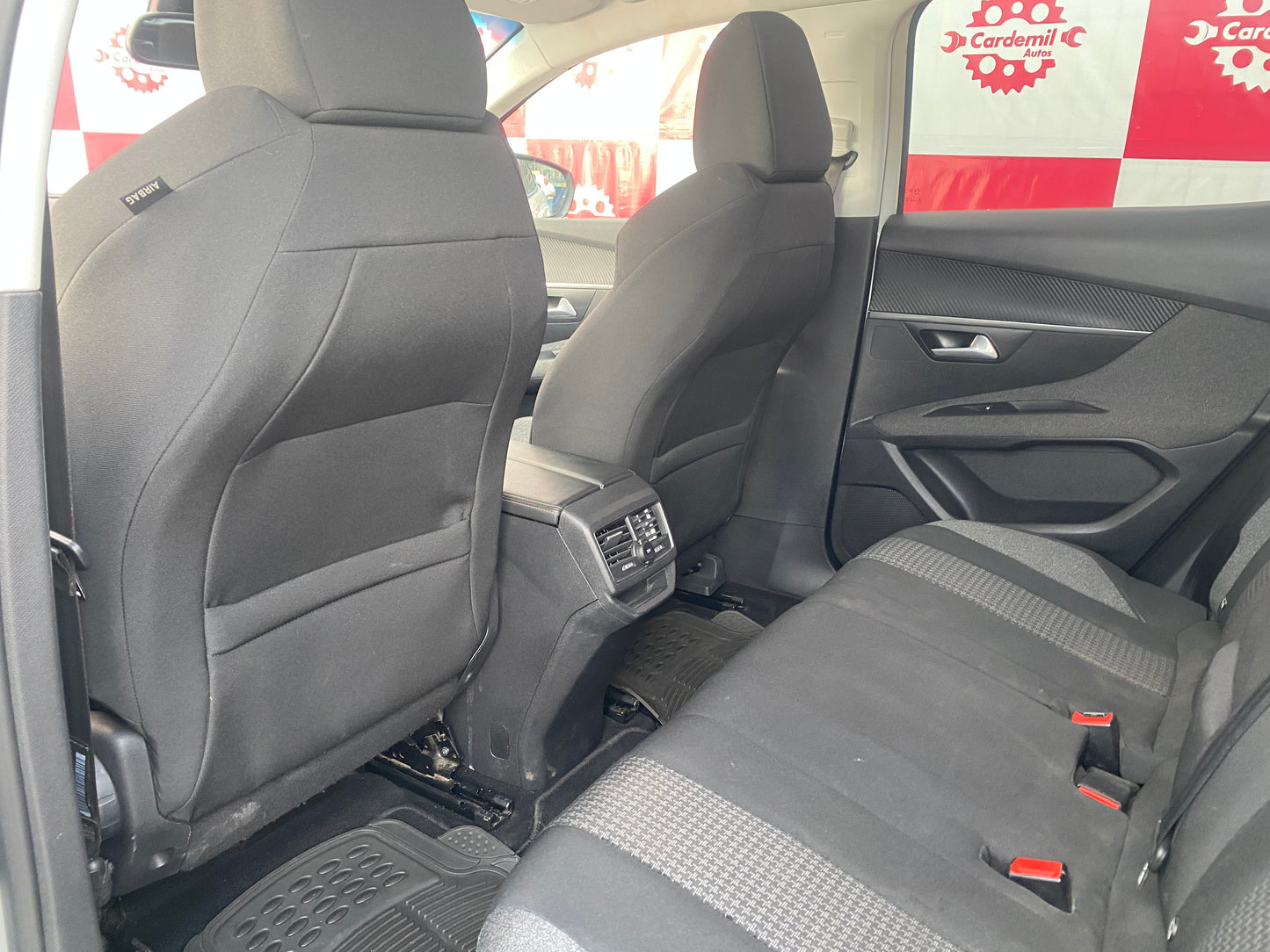 Peugeot 3008 Active Pack 1.6 2019 | 116.410 KM | Los Ángeles