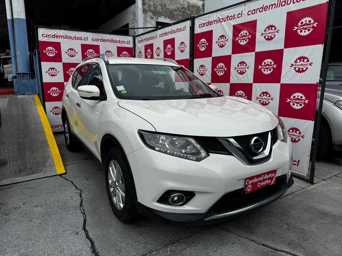 Nissan X-Trail 2.5 4x4 AT 2017 | Tracción Integral | Versión Familiar | Los Ángeles