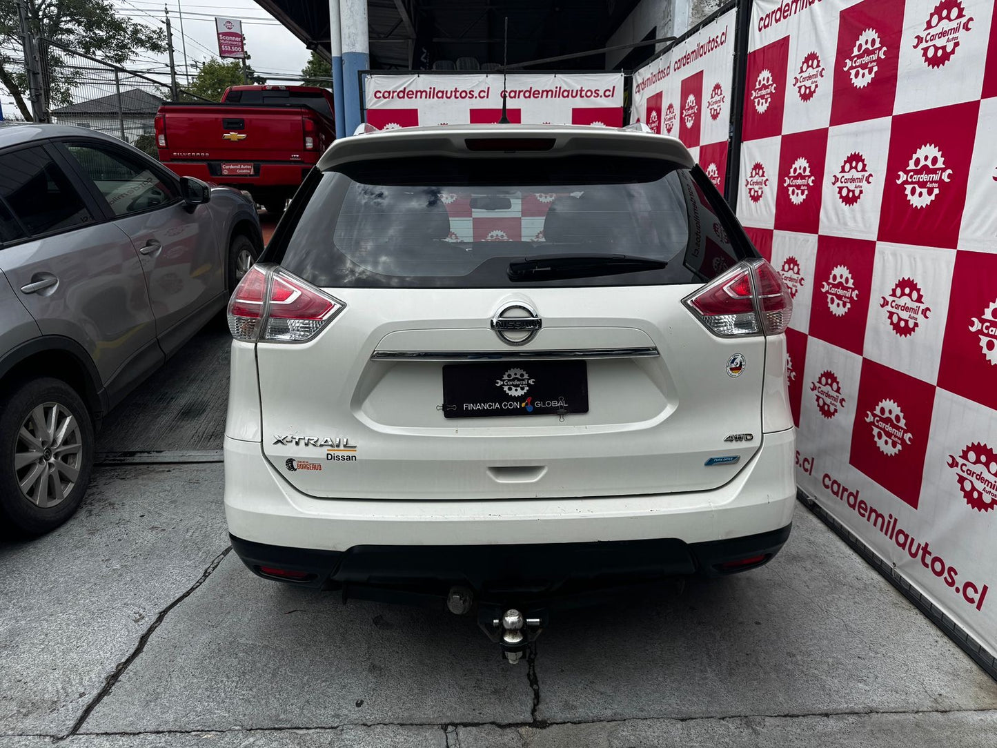 Nissan X-Trail 2.5 4x4 AT 2017 | Tracción Integral | Versión Familiar | Los Ángeles