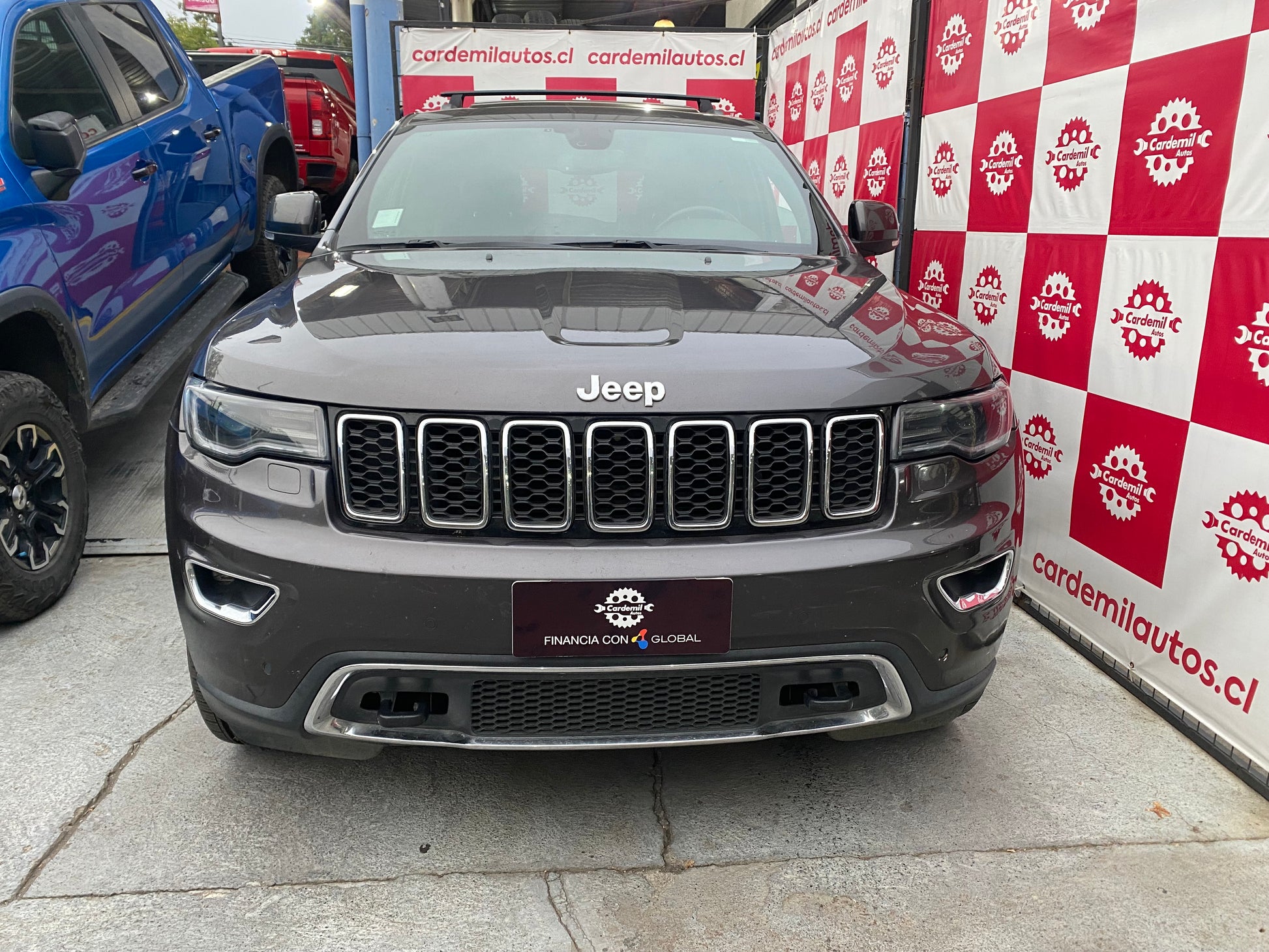 Jeep Grand Cherokee Limited 2019 frente SUV robusto 4x4