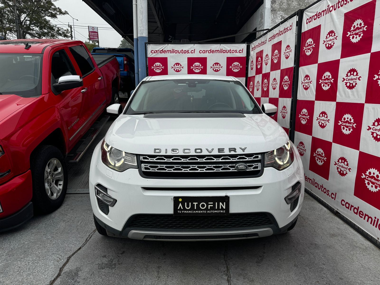 Land Rover Discovery Sport HSE Luxury 2017 frente SUV blanco premium