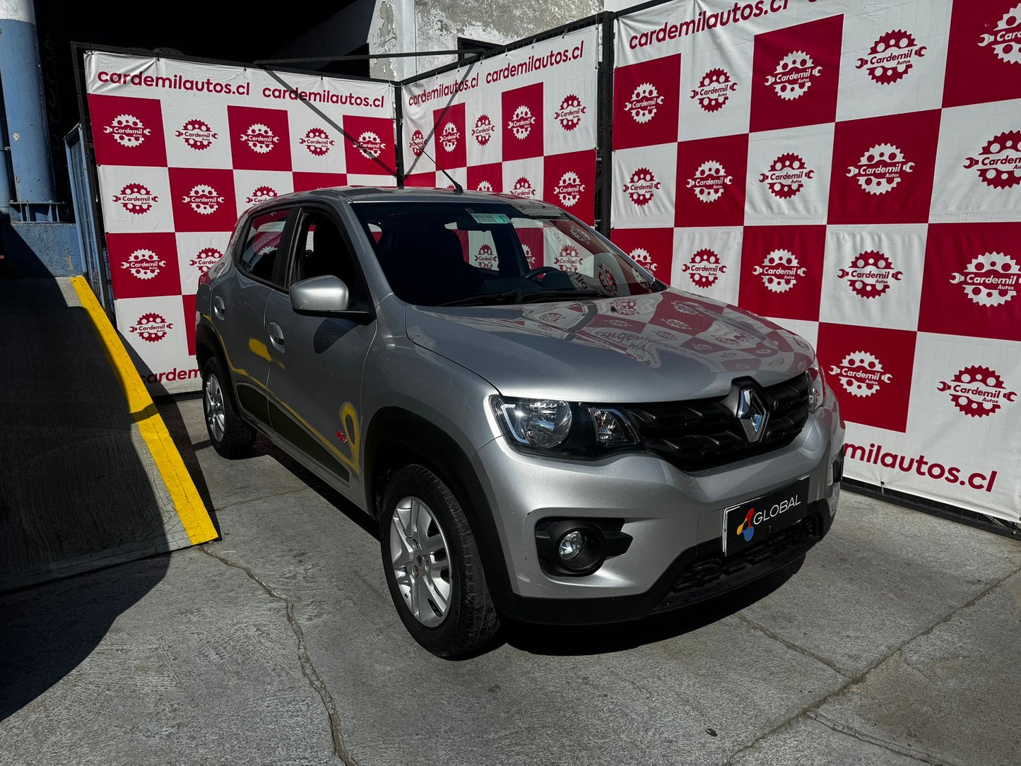 Renault Kwid Outsider 1.0 MT 2021 | Solo 67.190 KM | Aire Acondicionado | Los Ángeles