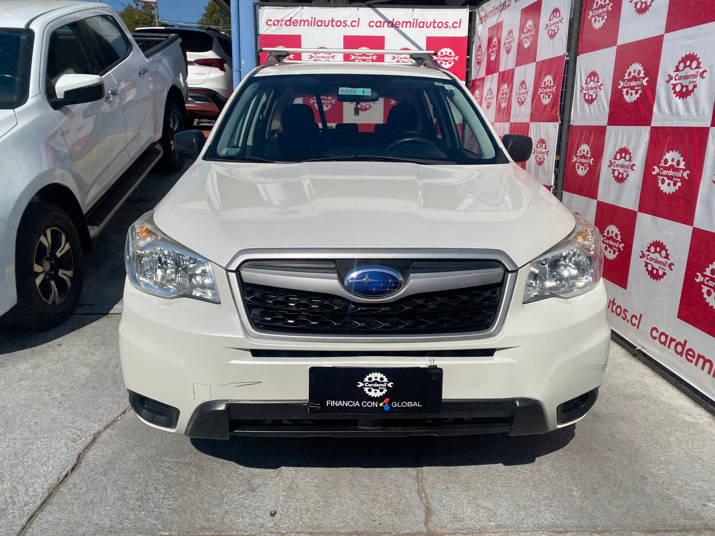 Subaru Forester XS 2013 frente SUV AWD plata diseño robusto